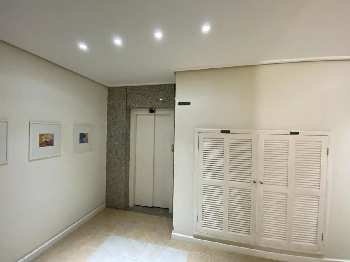Shiraz Jurere Florianopolis Apartment 0*,  Brazil